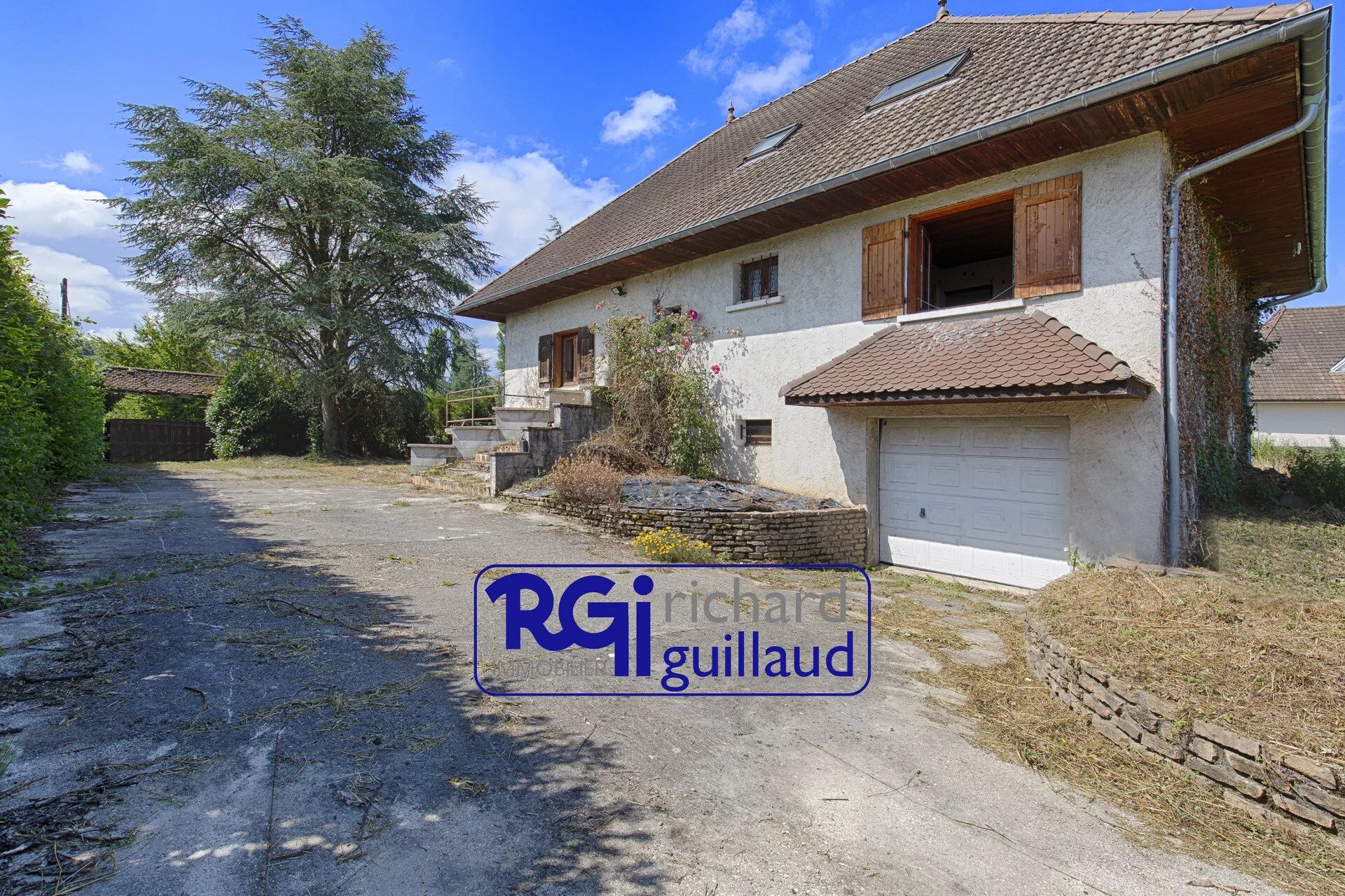 Villa / Maison  T6 à vendre Tour-du-Pin (La) 38110