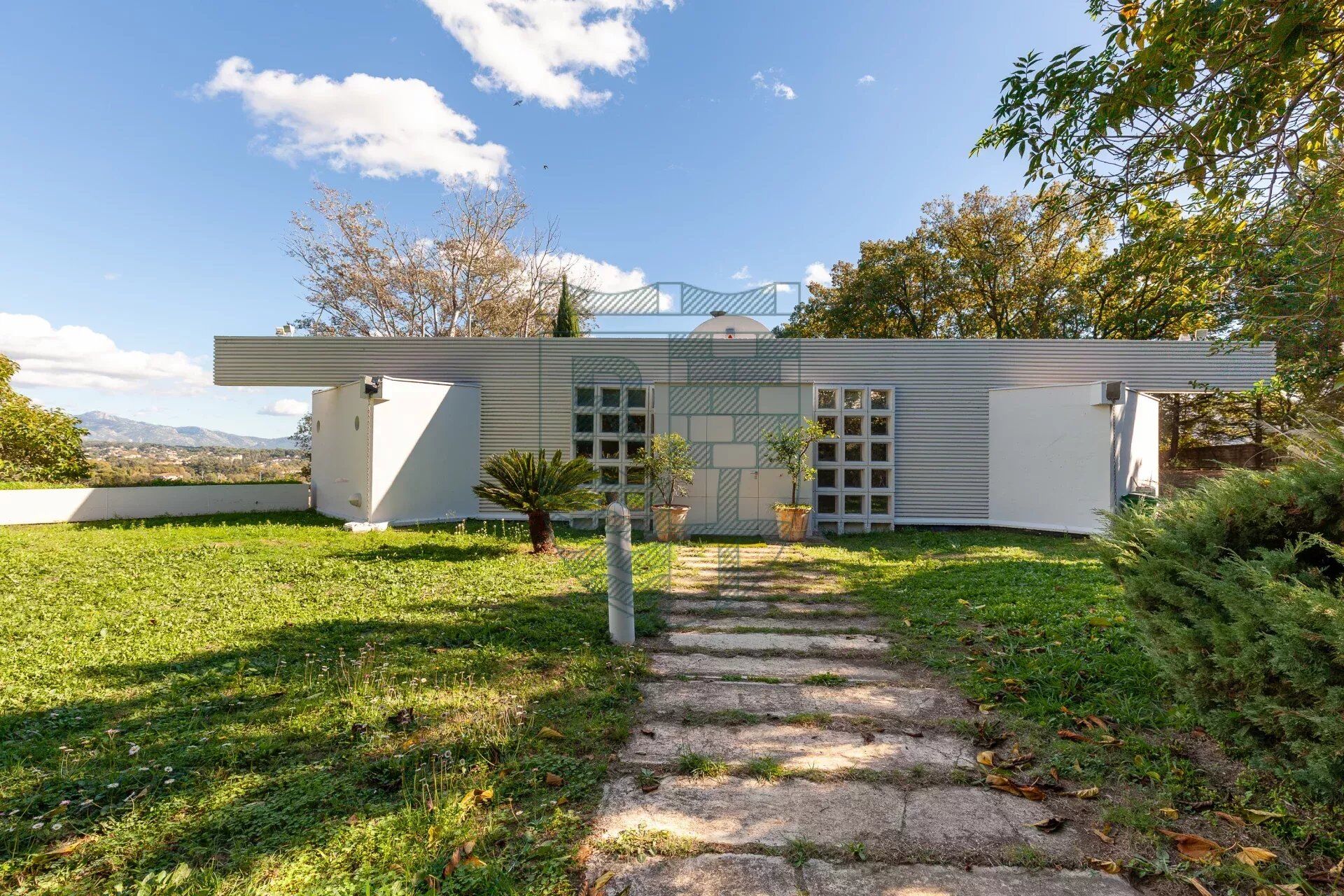 Villa / Maison  T8 à vendre Marseille 12eme 13012