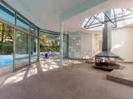 MARSEILLE 12EME - MAISON D’EXCEPTION AVEC PISCINE ET TENNIS — photo 3