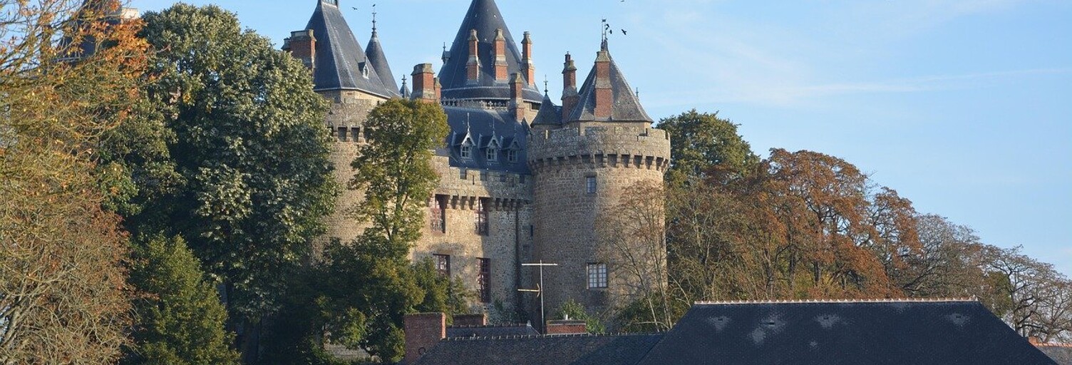 Maison 1 Pièce 159 m² à vendre à Combourg (35270)