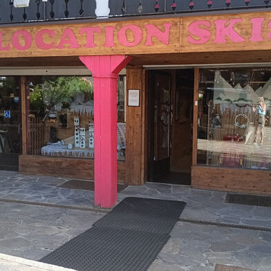 Commerce  337000 €