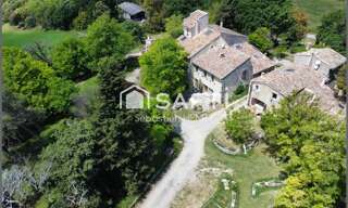Maison 32 Pièces 800 m² à vendre à Céreste-en-Luberon (04280)