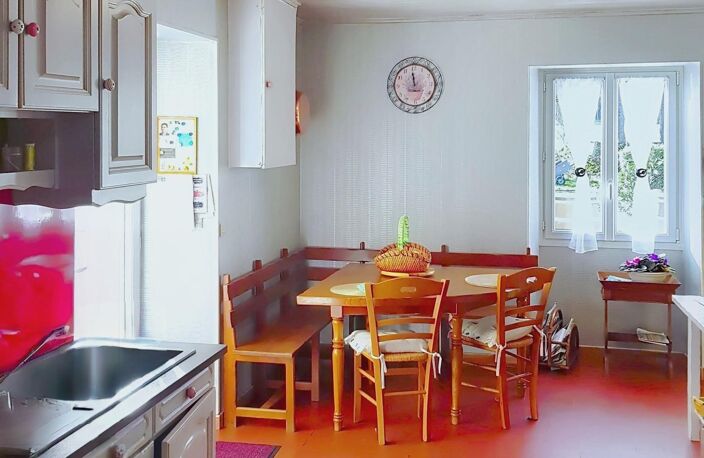 Maison familiale + dépendance sur 3275 m², calme — photo 5