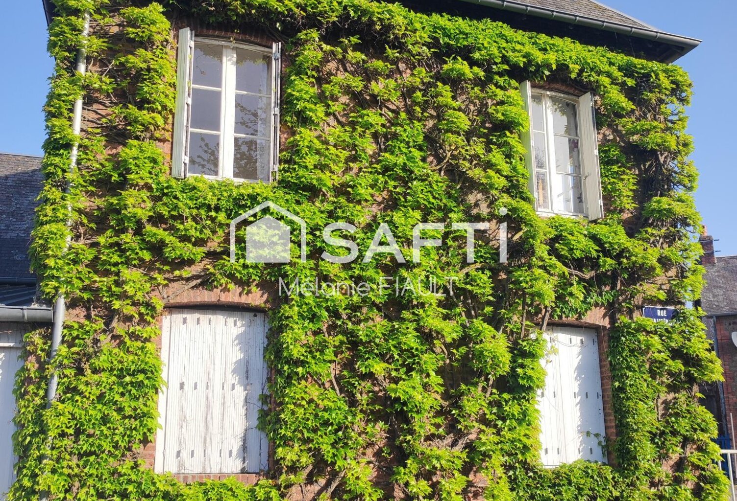 Maison de 97m² avec dépendance, ouvrant la possibilité d'agrandissement. — photo 1