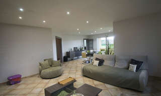 Maison 7 Pièces 230 m² à vendre à Puy-l'Évêque (46700)