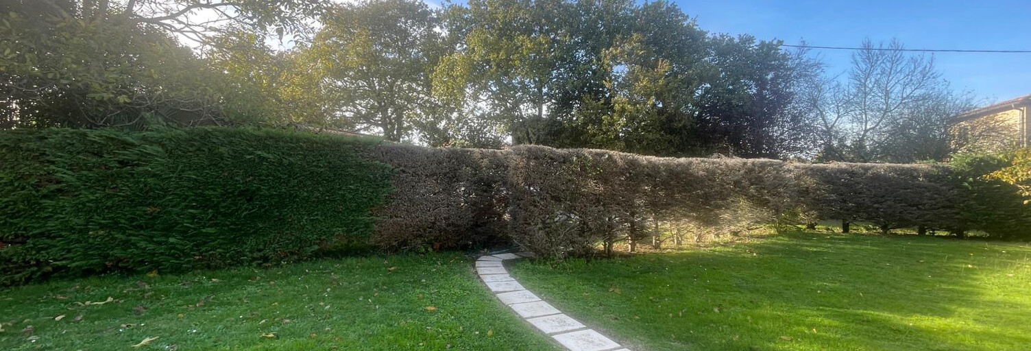 Terrain  1000 m² à vendre à Roques (31120)