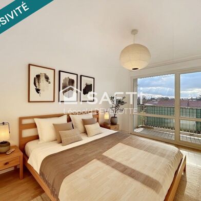 Appartement 3 pièces 221500 €