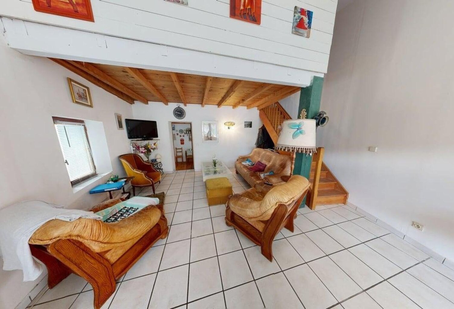 T4+T3+T2 dans maison de village avec stationnement — photo 1
