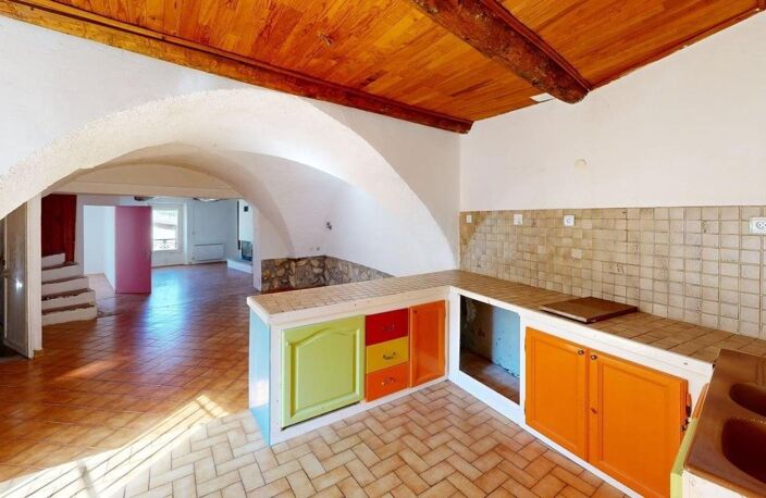 T4+T3+T2 dans maison de village avec stationnement — photo 3