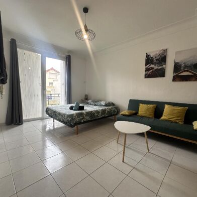 Appartement 1 pièces 560 €