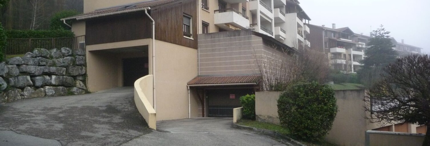 Garage  13 m² à louer à Montbonnot-Saint-Martin (38330)