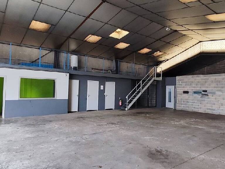 LOCAL COMMERCIAL 320 M2 MARMANDE — photo 1