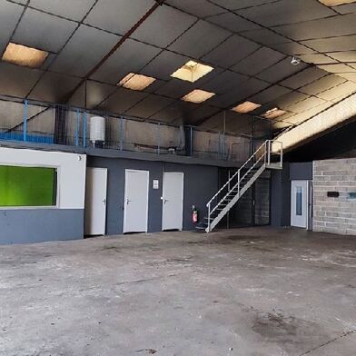 Commerce 3 pièces 1260 €