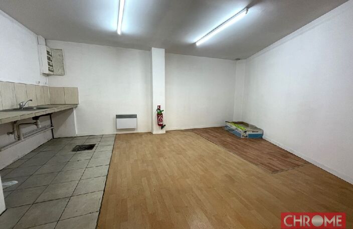 LOCAL COMMERCIAL 320 M2 MARMANDE — photo 5