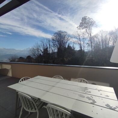 Appartement  552000 €