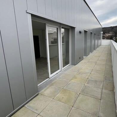 Appartement 5 pièces 1170 €