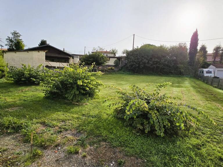 TERRAIN CONSTRUCTIBLE 1036 m² — photo 1