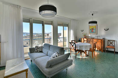 Appartement 4 pièces 296800 €