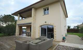 Maison 7 Pièces 230 m² à vendre à Puy-l'Évêque (46700)