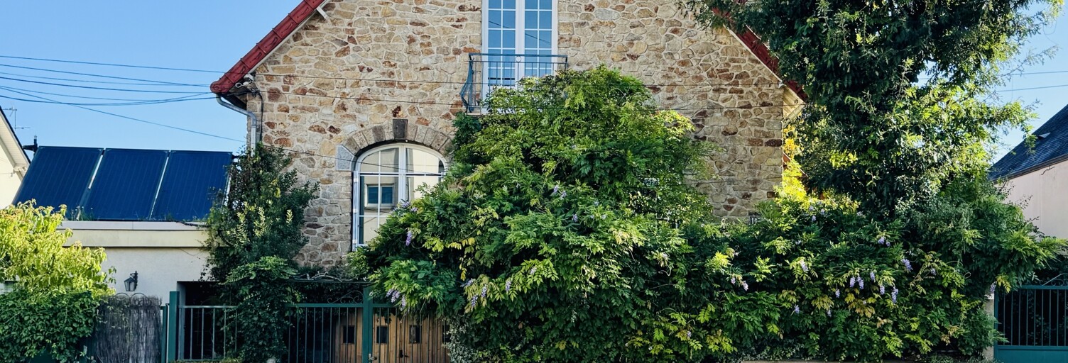 Maison 9 Pièces 196 m² à vendre à Rennes (35200)