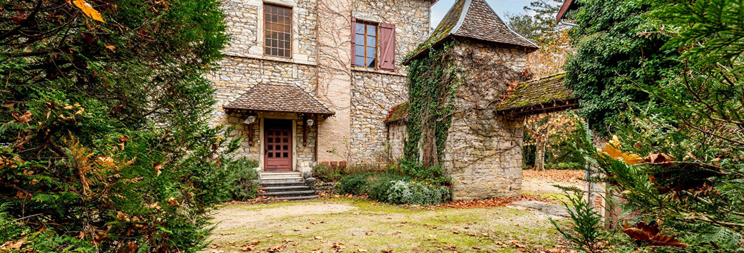 Maison 13 Pièces 476 m² à vendre à Serrières-de-Briord (01470)