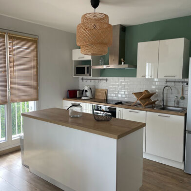 Appartement 2 pièces 914 €