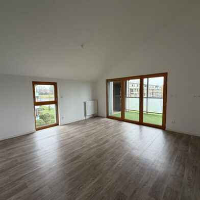 Appartement 3 pièces 889 €