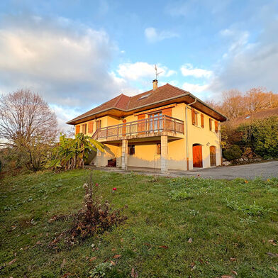 Maison 8 pièces 549000 €