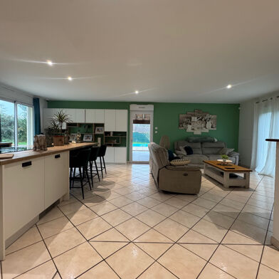 Maison 5 pièces 275000 €