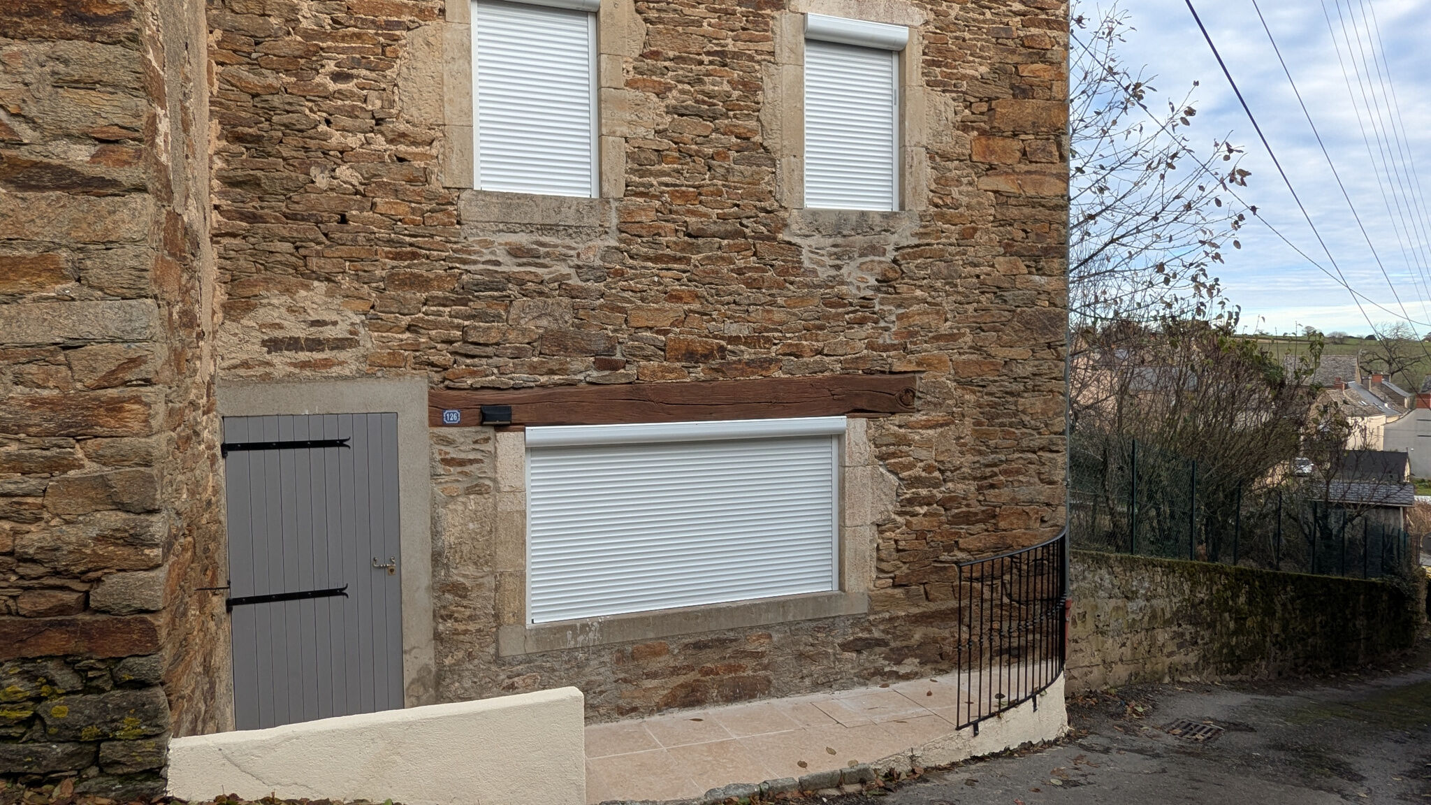 Villa / Maison  T3 à louer Manhac 12160