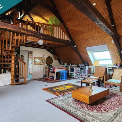 Appartement 9 pièces 239000 €