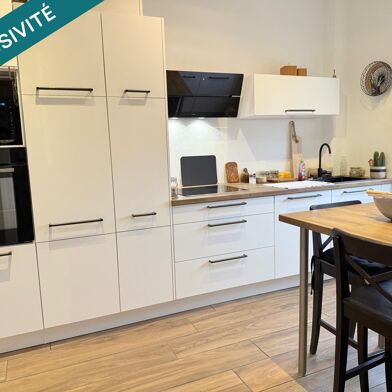 Appartement 6 pièces 260000 €