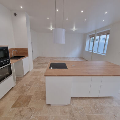 Appartement 3 pièces 850 €