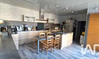 Maison 9 Pièces 256 m² à vendre à Doix-lès-Fontaines (85200)