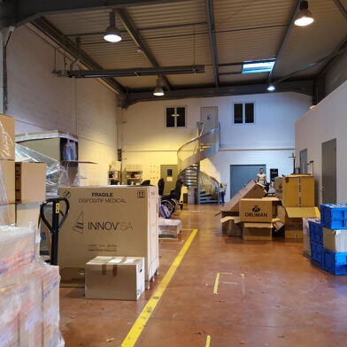 Local industriel  4000 €