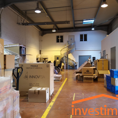 Local industriel  3900 €
