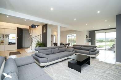 Maison 6 pièces 596790 €