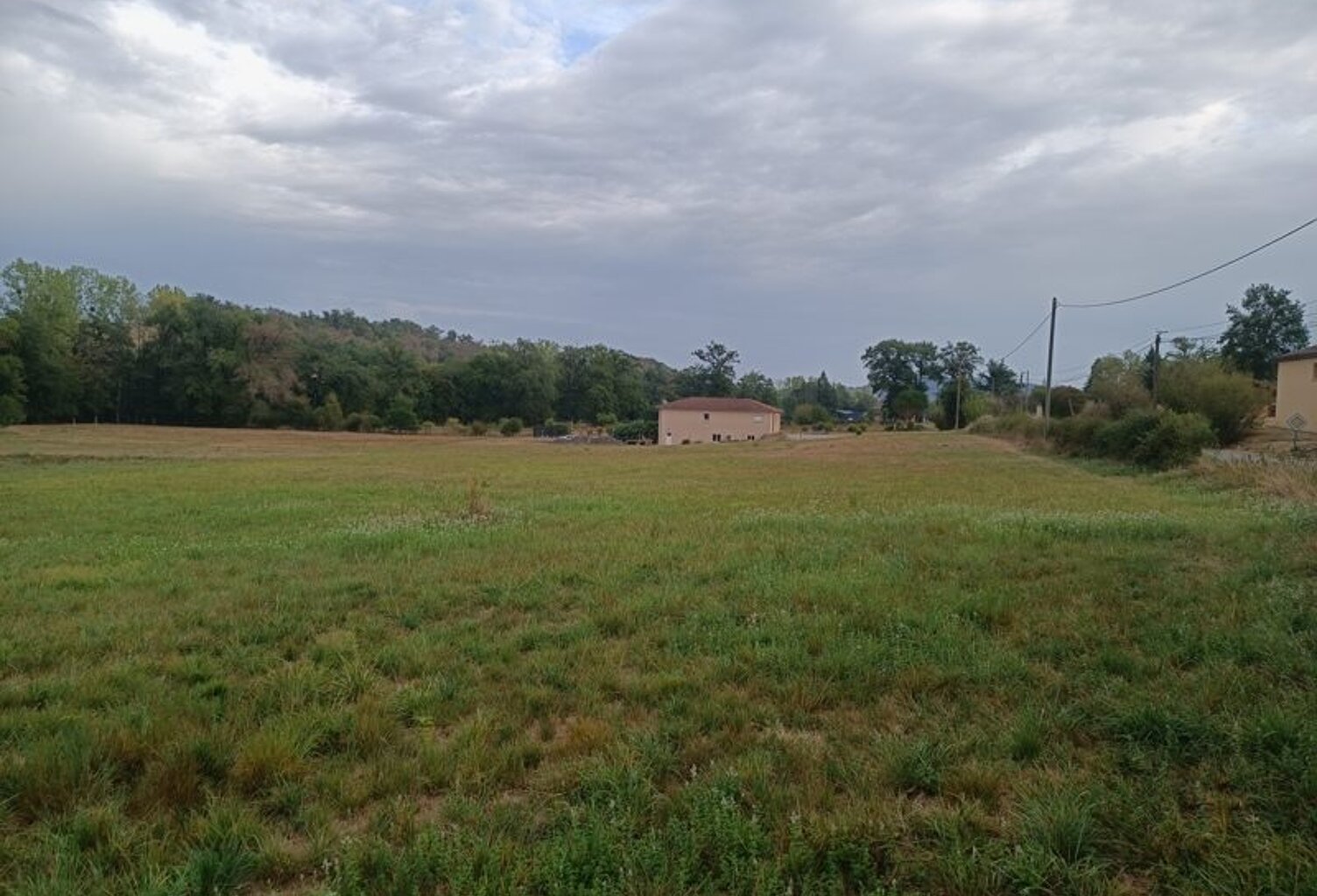 Vente terrain  1363 m² Bagnac-sur-Célé (46270) — photo 1