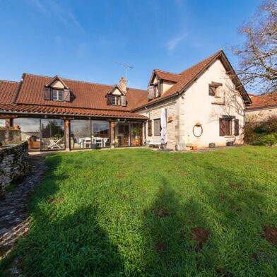 Maison 5 pièces 292050 €