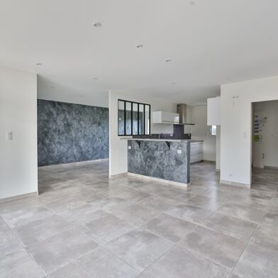 Maison 5 pièces 182069 €