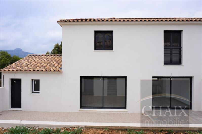 Villa / Maison  T4 à louer Aubagne 13400