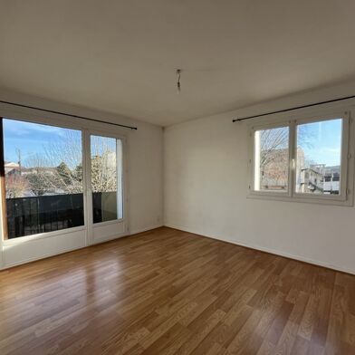 Appartement 3 pièces 81844 €