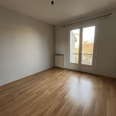 Appartement 3 pièces 81844 €