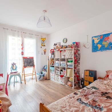 Appartement 4 pièces 265000 €