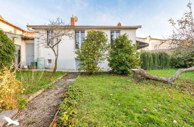 Maison en pierre de 3 pièces principales — photo du bien