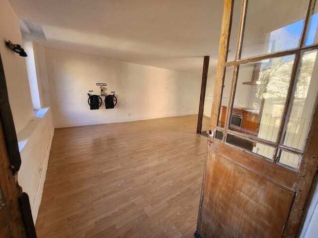 Maison de bourg de 4 pièces principales — photo du bien