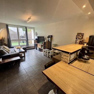 Appartement 2 pièces 93415 €