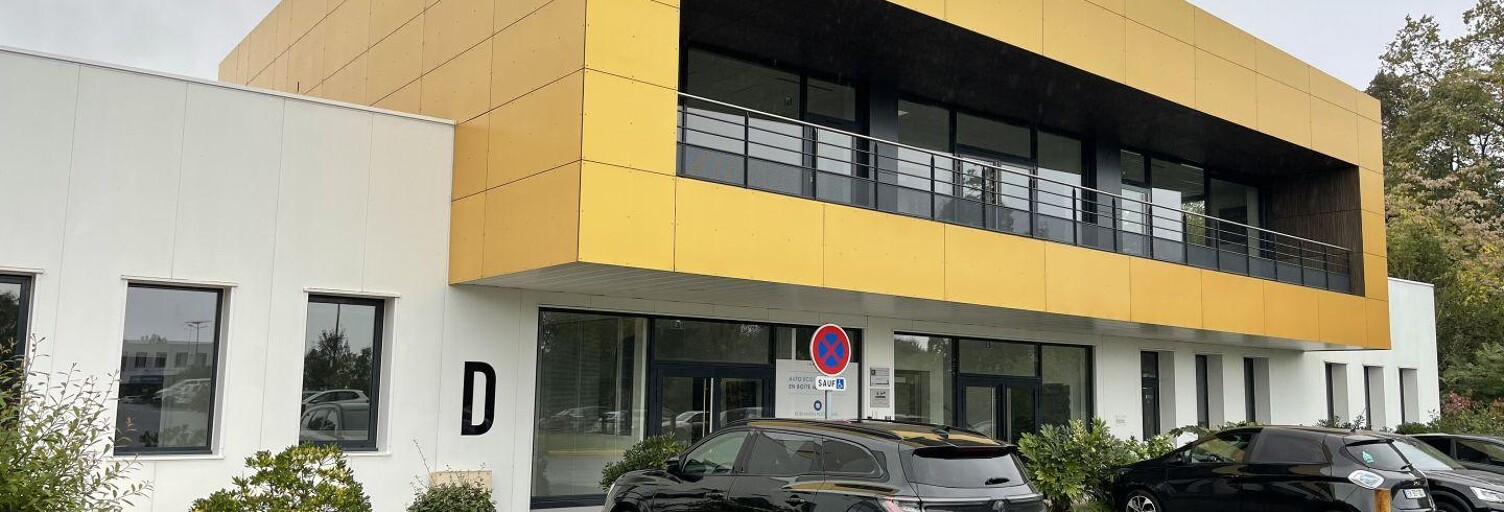 Bureau  90 m² à louer à Eysines (33320)