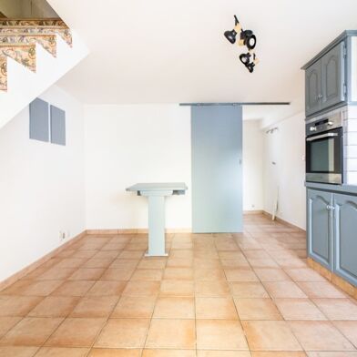 Appartement 3 pièces 161250 €