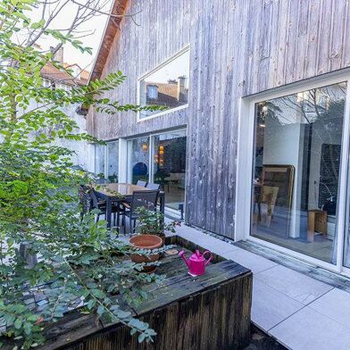 Appartement 8 pièces 525000 €